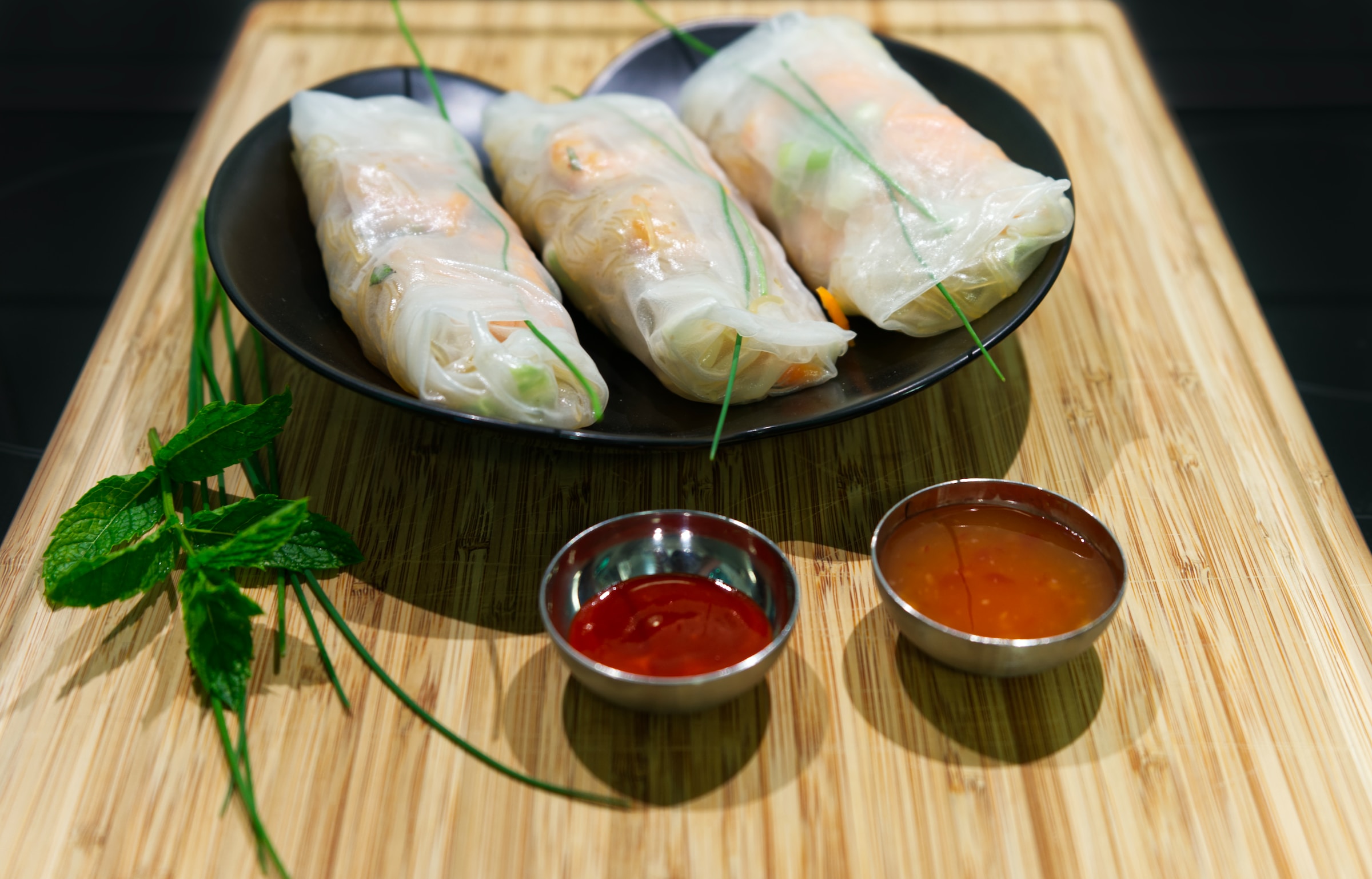 Vietnamese street foods gỏi cuốn