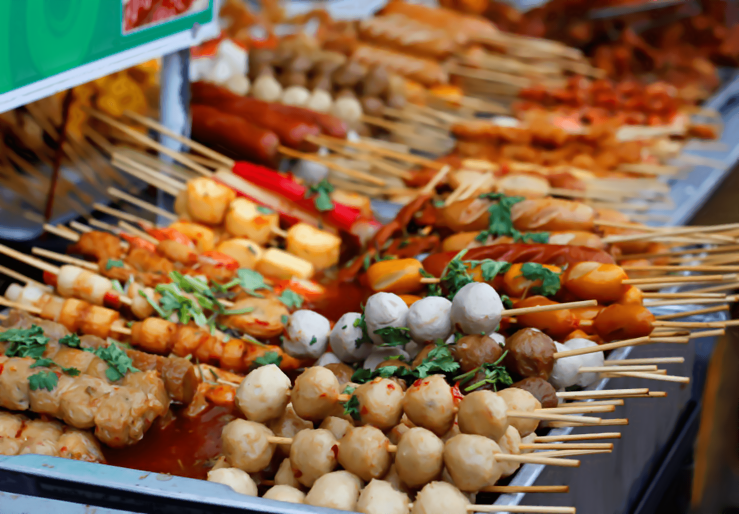 Vietnamese street foods cá viên chiên