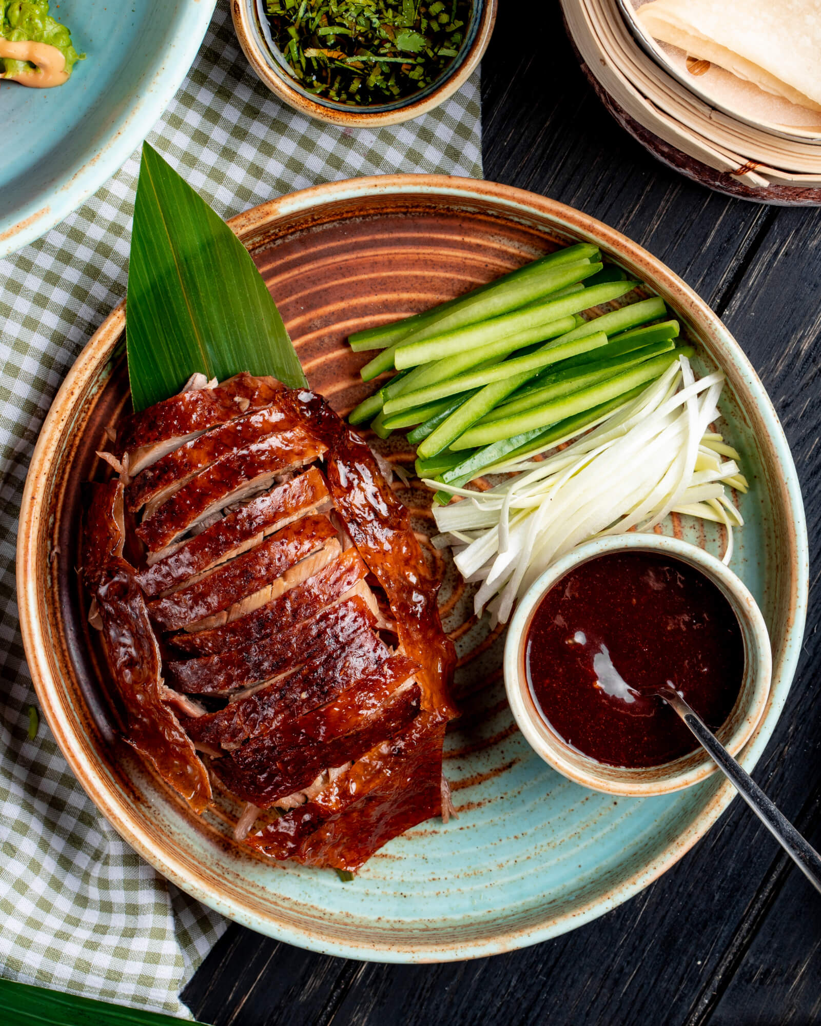 The crispy roasted goose is a popular Hong Kong Chinses food