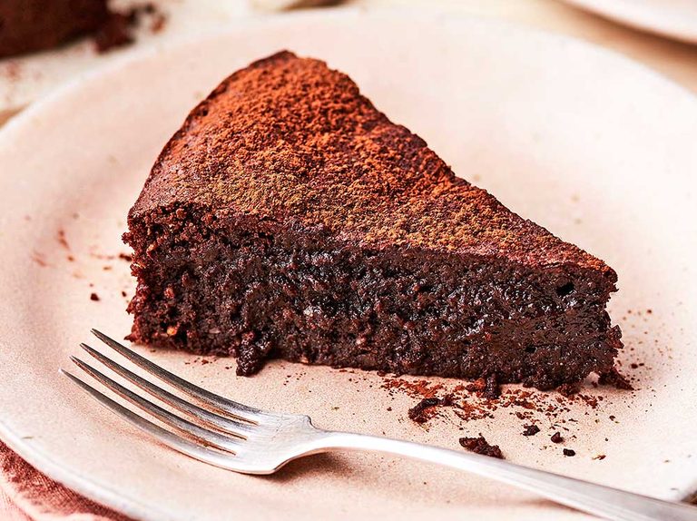 Gluten-free dessert Flourless-chocolate-almond-cake-3eb173a
